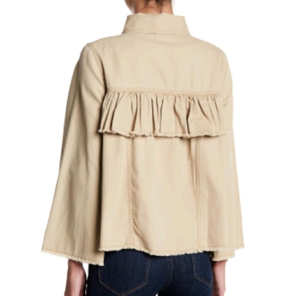 🌵ABOUND Ruffle Jacket - Picture 3 of 5
